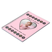 Bouton rose Bébé souvenir Journal (Côté gauche)