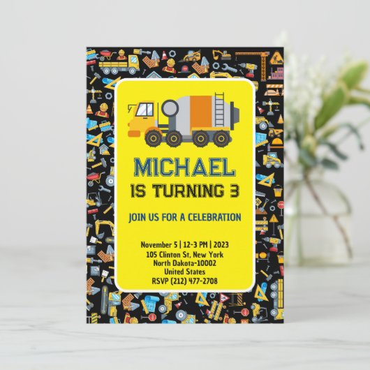 Bouwthema uitnodiging van de Birthday Kind (Staand voorkant)