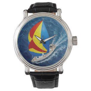 Bovenaanzicht van een zeiljacht met spinnaker horloge