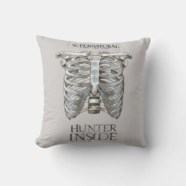 Bovennatuurlijke "Hunter Inside" Ribcage Graphic Kussen (Voorkant)