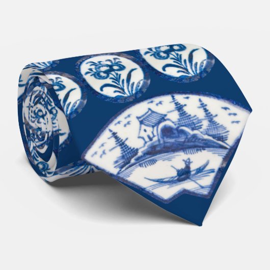 Bow blue & white Chinese features, C. 1770 Stropdas (Opgerold)