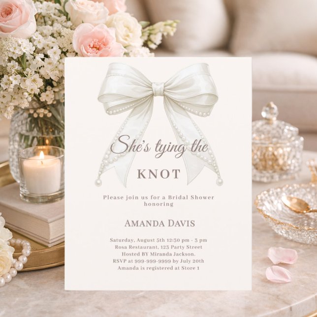 Bow pearls ivory knot Bridal Shower invitation (Creator heeft geüpload)