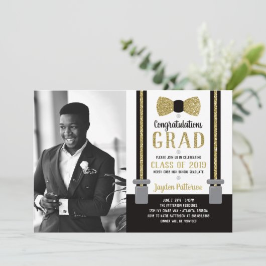 Bow Stropdas Graduparty Invitation, Black, Gold Kaart (Staand voorkant)
