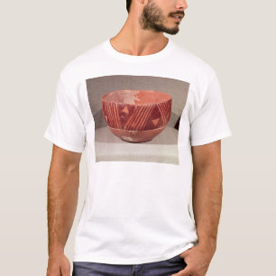 Bowl met driehoekig patroon uit Banpu, T-shirt