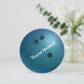 Bowling Ball Blue Party Invitation (Debout devant)