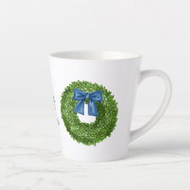 Boxwood Krans met Blue Bow Ceramic Latte Mok