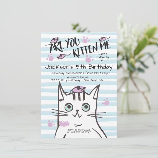 Boy Kitty Chat Anniversaire Fête Invitation (Debout devant)