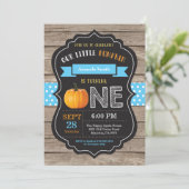 Boy Rustic Citrouille Invitation d'anniversaire (Debout devant)