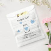 Boy's baby shower party licht houtnerf bedankzakje (Gezegeld)