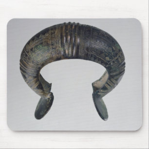 Bracelet, uit Reallon, Hautes-Alpes Muismat