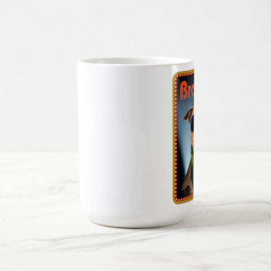 Brad Pit Mok (Center)