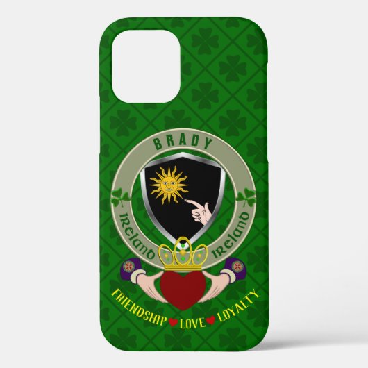 Brady Irish Shield & Claddagh Personalized Case-Mate iPhone Case (Achterkant)
