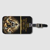 Brahma-kippenfokker die 's avonds voor zijn kudde  bagagelabel (Voorkant (horizontaal))