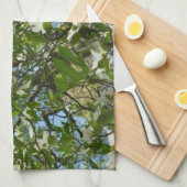 Branches van Dogwood Blossom Spring Trees Theedoek (Quarter Fold)