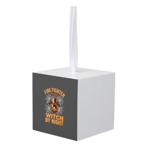 Brandweerman Halloween Heks Nacht Ontwerp Kubus Ornament