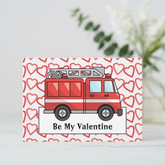 Brandweerwagen en harten Valentijn Kaart van het k (Staand voorkant)