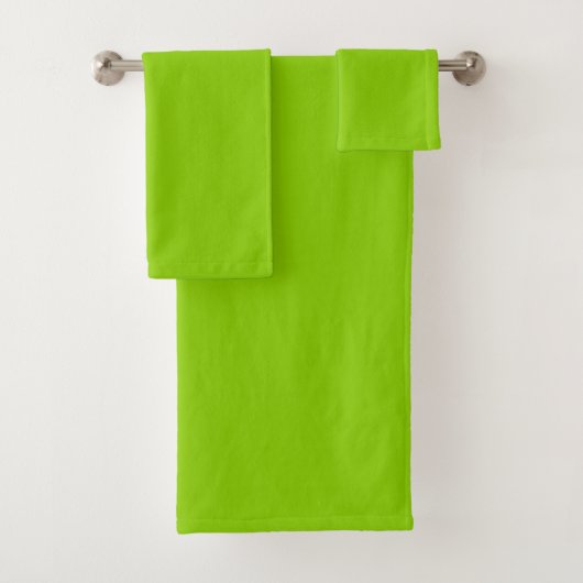 Brat Green Solid Color Bad Handdoek (Insitu)