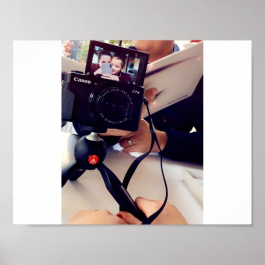 Bratayley...Annie en Hayley poster 💜 (Voorkant)