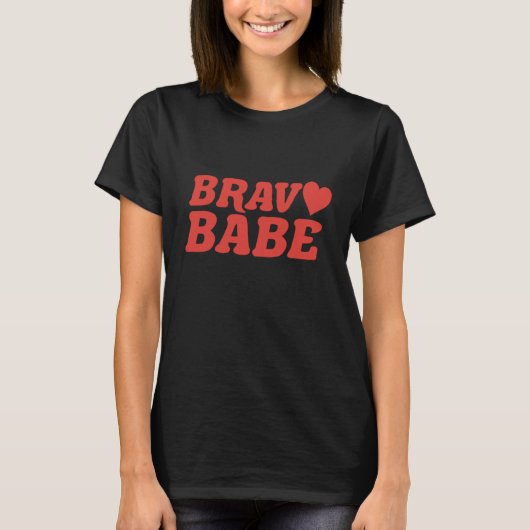 Bravo Babe T-shirt (Voorkant)