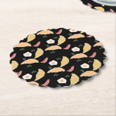 Breakfast Ham en Cilantro Eggs op een croissant Kartonnen Onderzetters (Gekanteld)