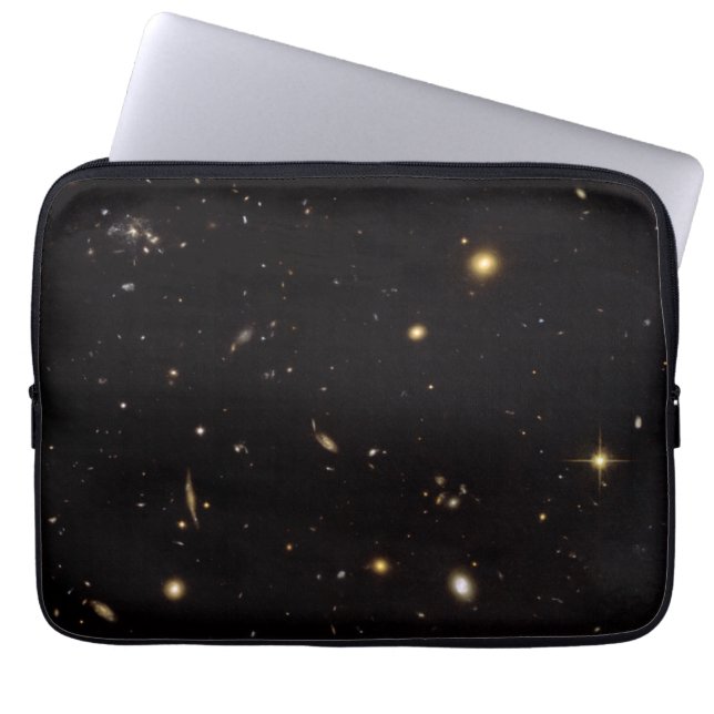 Breed Uitzicht van Spiderweb Galaxy Field.ai Laptop Sleeve (Voorkant)