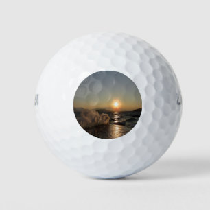 Breekwater in Kroatië: prachtige zonsondergang Golfballen