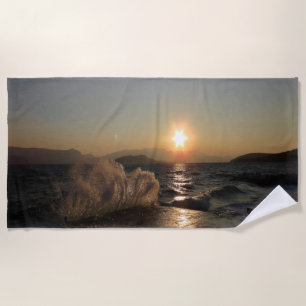 Breekwater in Kroatië: prachtige zonsondergang Strandlaken
