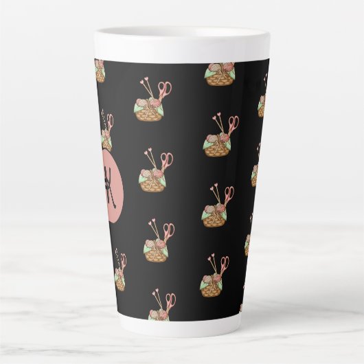 Breimandje Patroon Monogram Latte Mok (Voorkant)