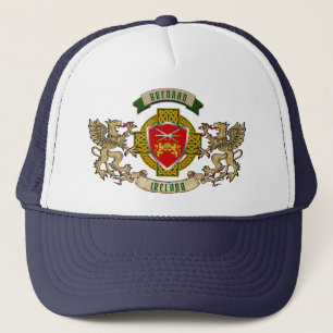Brennan Irish Shield & Griffins - Gepersonaliseerd Trucker Pet