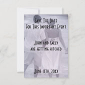 Bride en Groom op de Beach sparen de Datum (Achterkant)