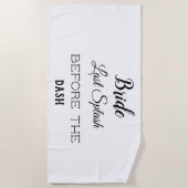 Bride To Be Zwart Wit Personalized  Strandlaken (Voorkant)