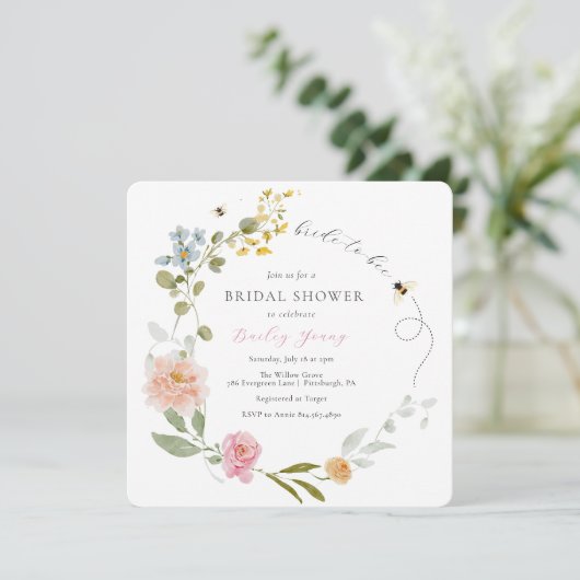 Bride to Bee Bloemen Bruids Douche Uitnodiging (Staand voorkant)