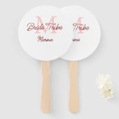 Bride Tribe monogram rood vrijgezellenfeest eenvou Handwaaier (Voorkant en achterkant)
