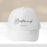 Bridesmaid Personnalisé Chic Minimaliste Mariage<br><div class="desc">Ce casquette chic et simple de femme de chambre présente votre nom sous une élégante typographie noire. Customisez ces élégants et modernes casquettes de fête de mariée pour votre mariage ou votre bachelorette.</div>