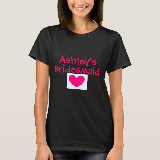 Bridesmaid T Shirt met roze hart (Voorkant)