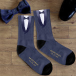 Bridesman Navy Blue Tuxedo Gatsby Wedding Favorise<br><div class="desc">Qui ne voudrait pas de chaussettes pour vous remercier d'être votre Bridesman ? Avec un ensemble de tuxedo bleu et blanc de minuit et un espace pour son nom et votre date de mariage</div>