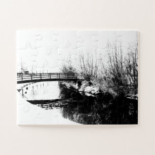 Bridge and Stream Winter Scene 11x14 30pc jpm Legpuzzel
