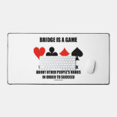 Bridge est un jeu où penser les mains des autres (Clavier et souris)