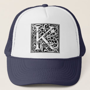 Brief K Medieval Monogram Initiaal Trucker Pet