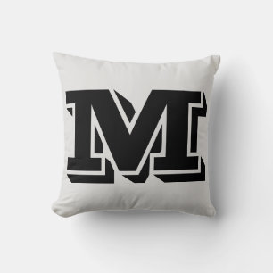 BRIEF M MONOGRAM PILLOW KUSSEN