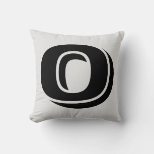 BRIEF O MONOGRAM PILLOW KUSSEN