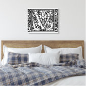Brief V Middeleeuws Monogram Art Nouveau Canvas Afdruk (Insitu (Slaapkamer))