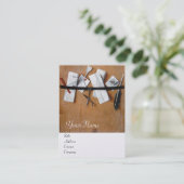 BRIEFHOUDER IN HOUT MONOGRAM wit perenbruin Visitekaartje (Staand voorkant)