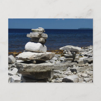 Briefkaart - Cairns at Door Bluff in Door County, 
