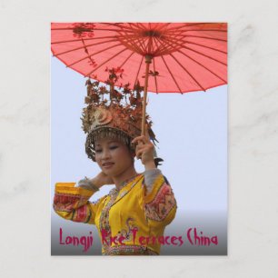 BRIEFKAART - Meisje in traditionele dress