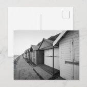 Briefkaart met zwarte en witte strandhutten (Voorkant / Achterkant)