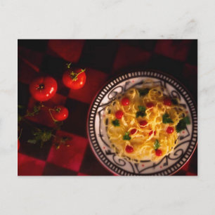 BRIEFKAART PASTA DISH MET TOMATOEN
