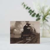 Briefkaart ~ RAILWEGTRAINENTRAVERSTERENDE LANTRYSI (Staand voorkant)