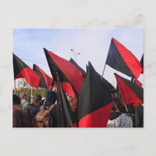 briefkaart van anarchistische vlaggen (Voorkant)
