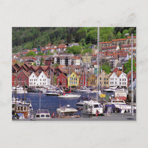Briefkaart van de bergachtige Marina